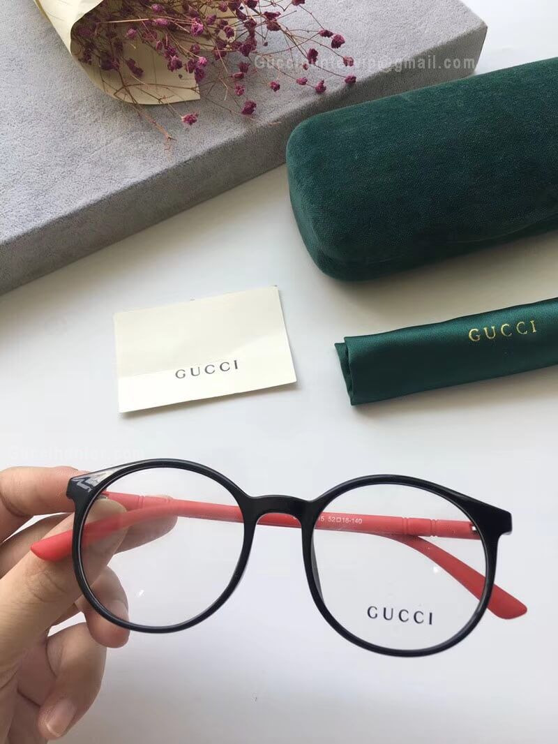 Gucci Sunglasses 183758