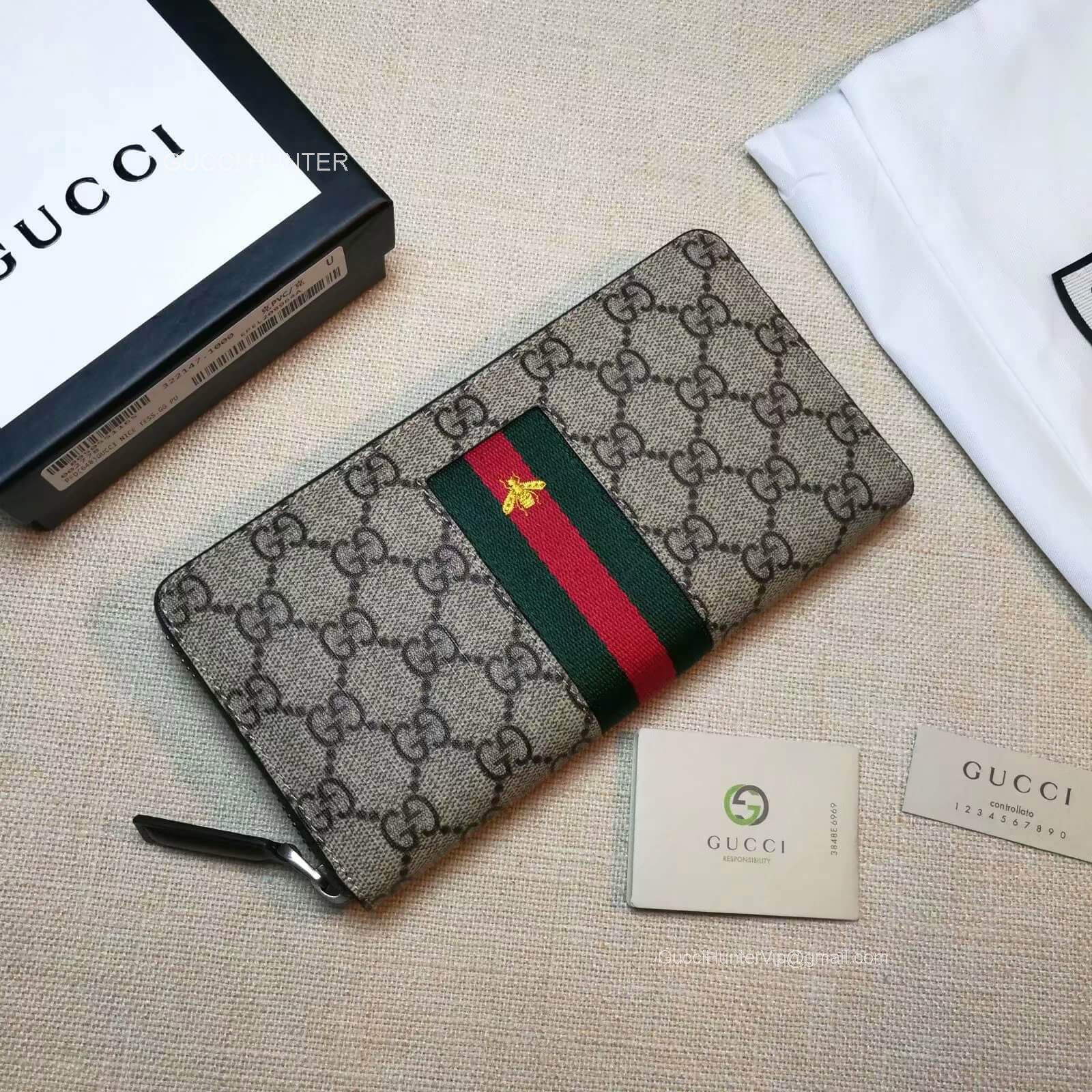 Gucci Web GG Supreme zip around wallet 408831 211399