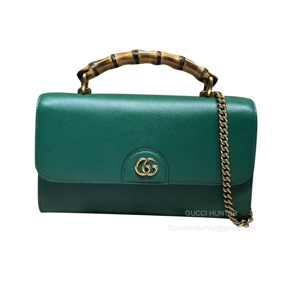 Gucci Shoulder Bag Gucci Diana Mini Shoulder Bag with Bamboo and Chain in Green Leather 675795