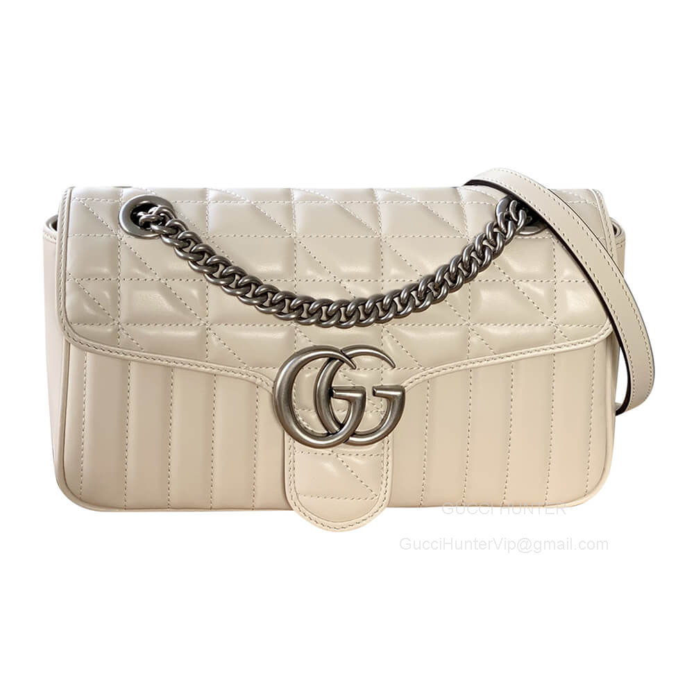 Gucci Shoulder Bag Gucci GG Marmont Small Matelasse Leather Shoulder Bag in White 443497
